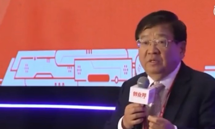 对话徐小平:从小讨厌科学不接受企业价值观缺陷